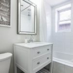 82 Linnsmore Cres Bathroom